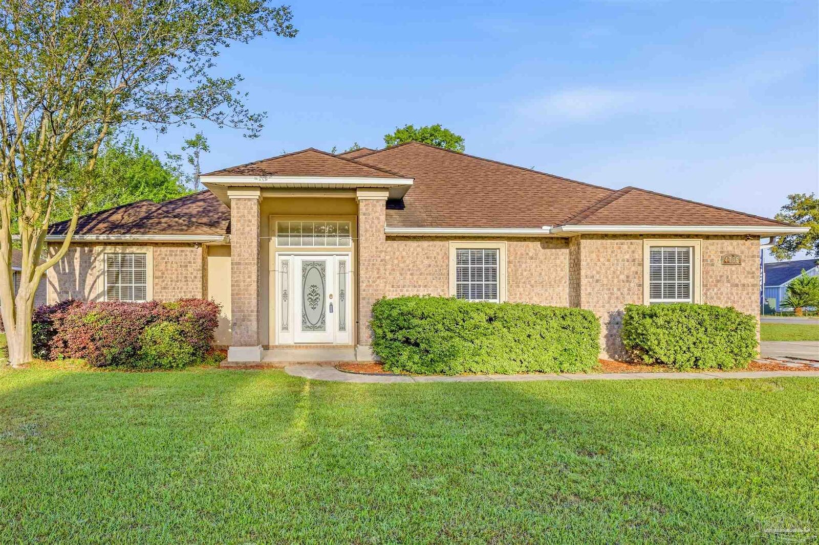 Property Photo: 4735 Spears St FL 32571