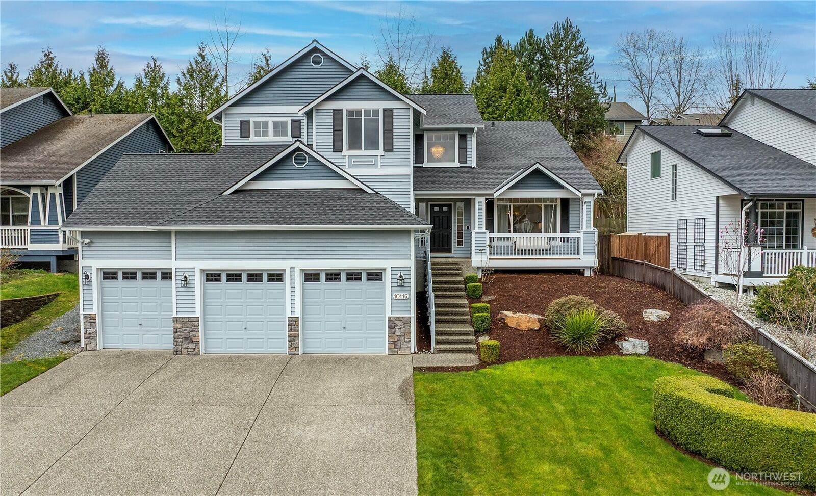 Property Photo:  10116 SE 29th Avenue  WA 98208 