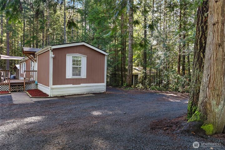 Property Photo:  300 N Mount Jupiter Drive  WA 98548 