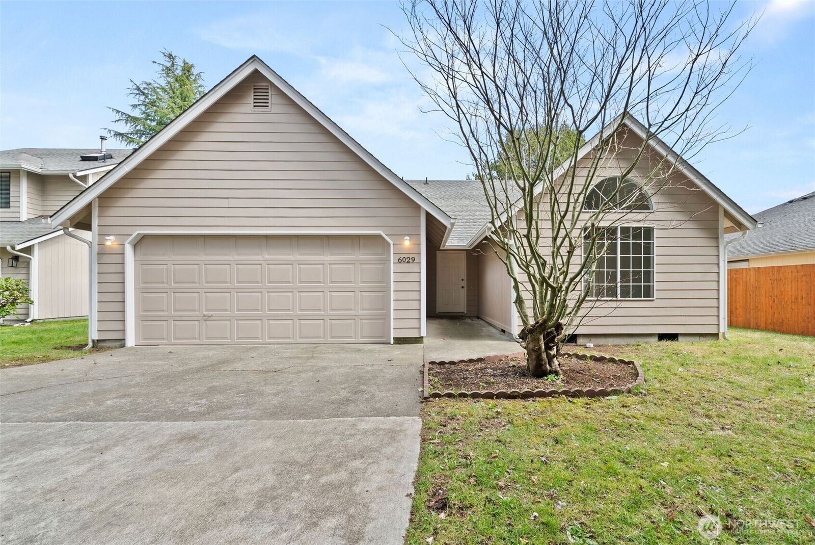 Property Photo:  6029  54th Court SE  WA 98513 