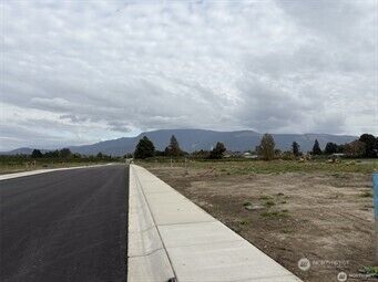 Property Photo:  413 W 4th Street  WA 98247 