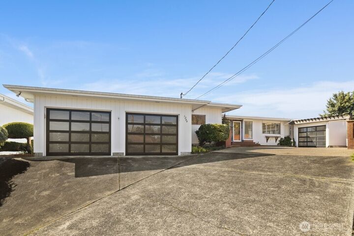 Property Photo: 1242 /1244 Browns Point Boulevard WA 98422