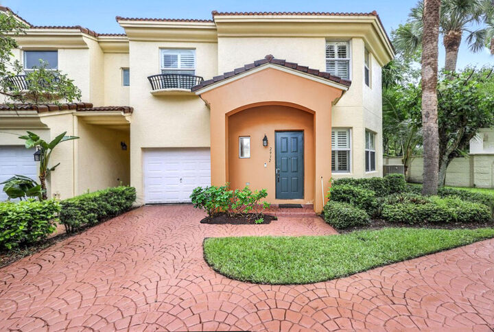 Property Photo:  2932 Deer Creek Country Club Boulevard 2932  FL 33442 