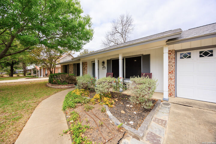 Property Photo:  9715 La Rue  TX 78217 