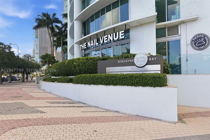 Property Photo:  900 Biscayne Blvd 4308  FL 33132 