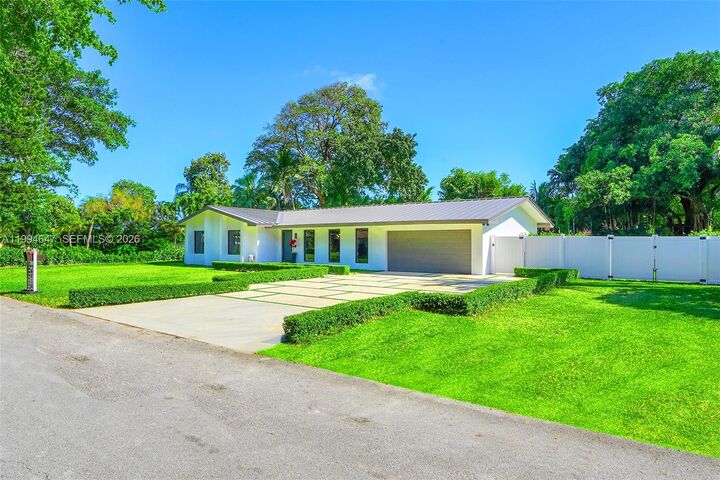 Property Photo: 8820 SW 182nd Ter FL 33157