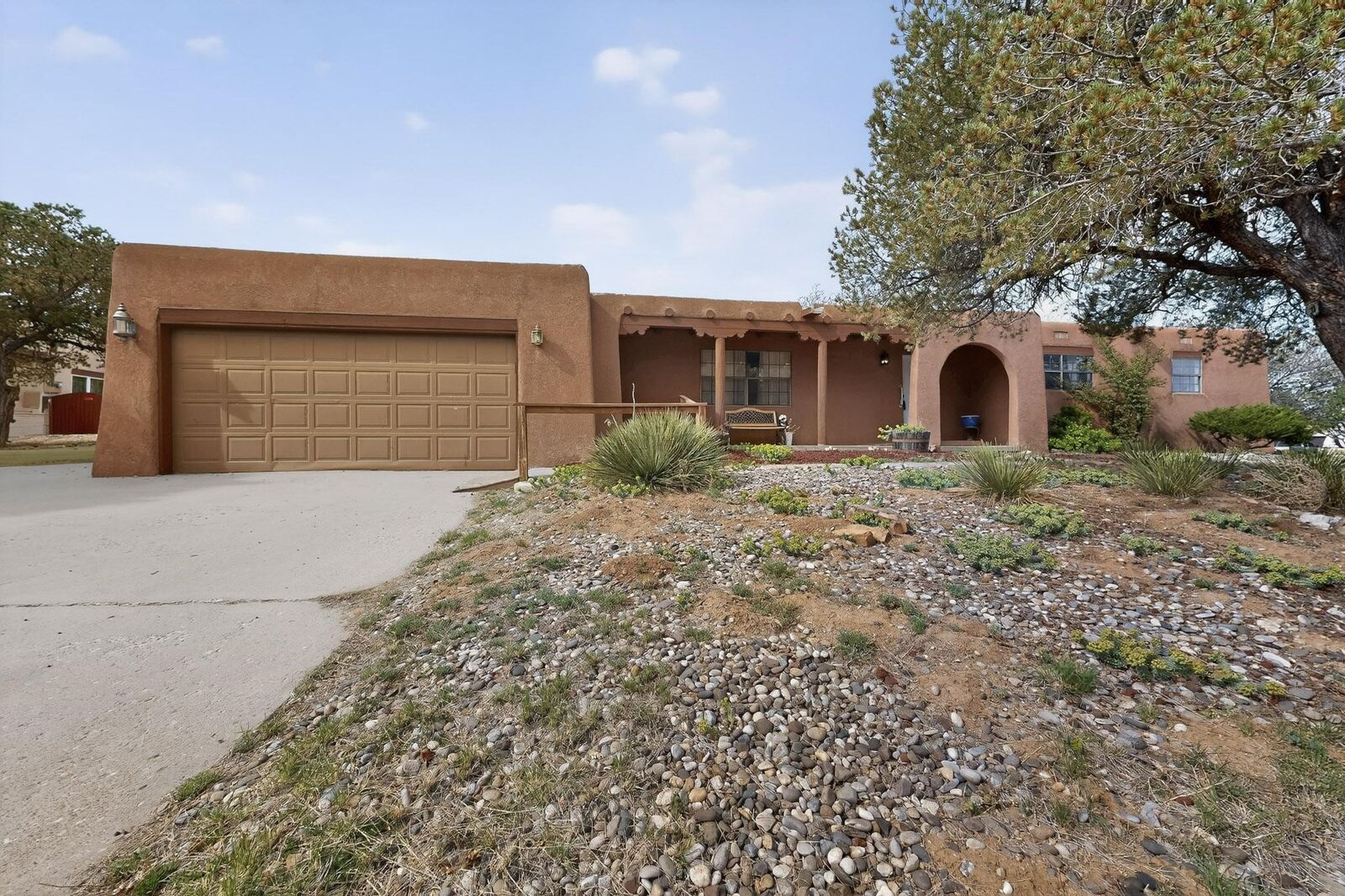 Property Photo: 2810 Calle Campeon NM 87505