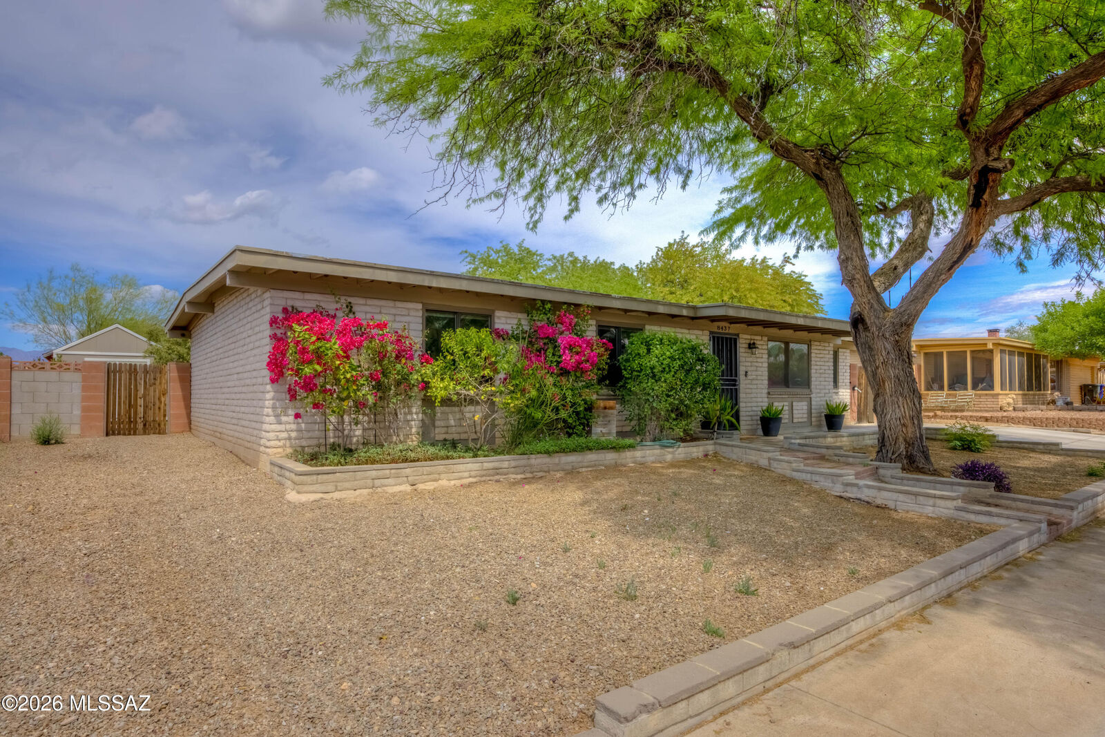 Property Photo:  8437 E Rolling Ridge Street  AZ 85710 