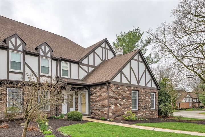 Property Photo:  224 Allenberry Circle  PA 15234 