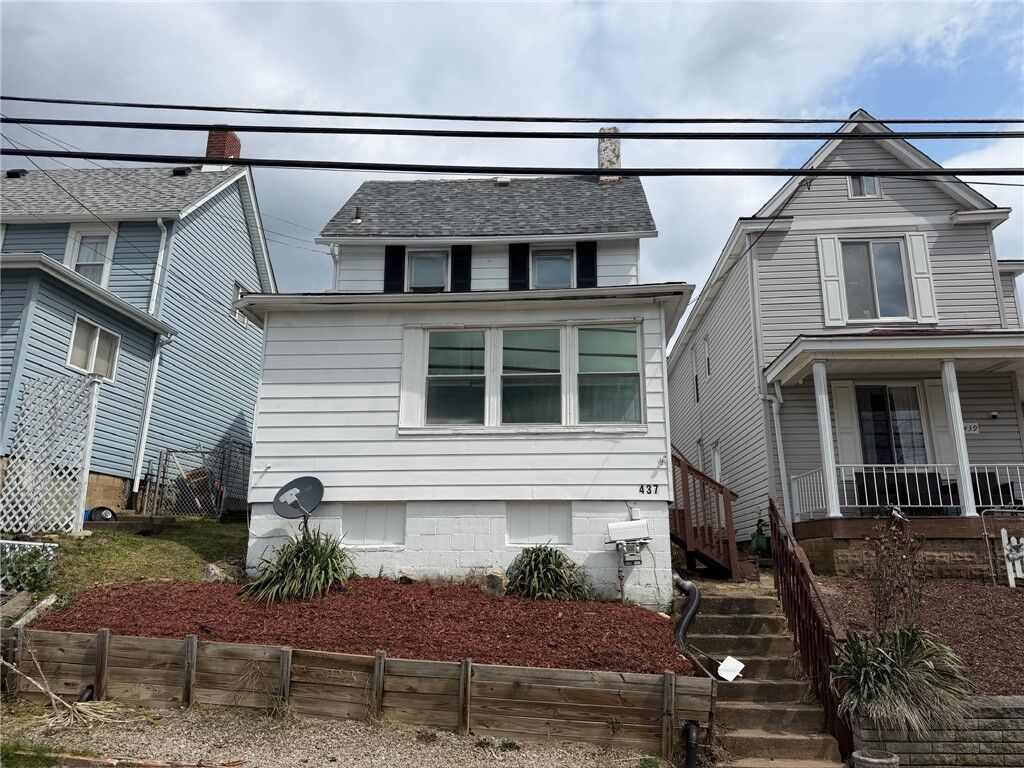 Property Photo: 437 Desota St PA 15035
