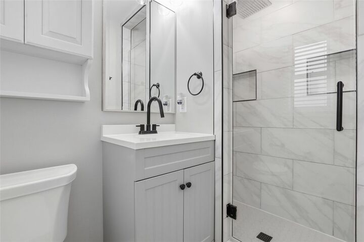 Property Photo: 1013 El Rancho Dr PA 15220