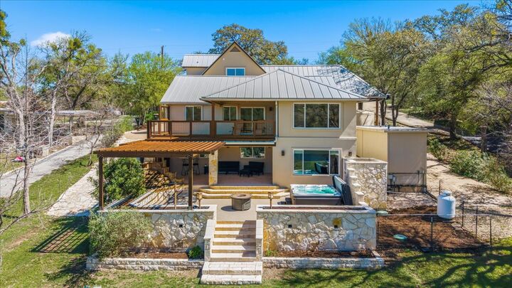 Property Photo:  25207 Lake View Drive  TX 78669 