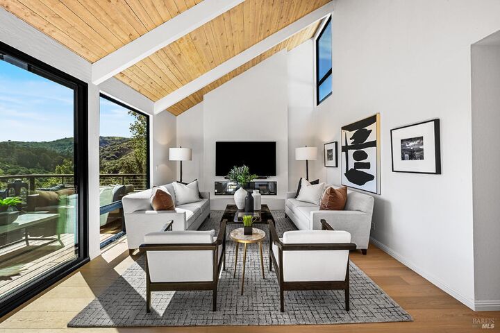 Property Photo:  343 Carrera Drive  CA 94941 