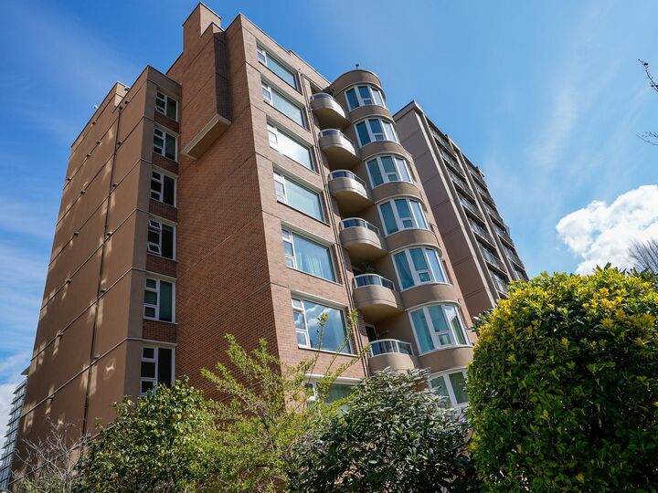 Property Photo:  1845 Robson Street 101  BC V6G 1E4 