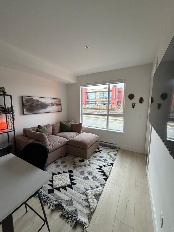 Property Photo:  30490 Cardinal Avenue 205  BC V2T 0A8 