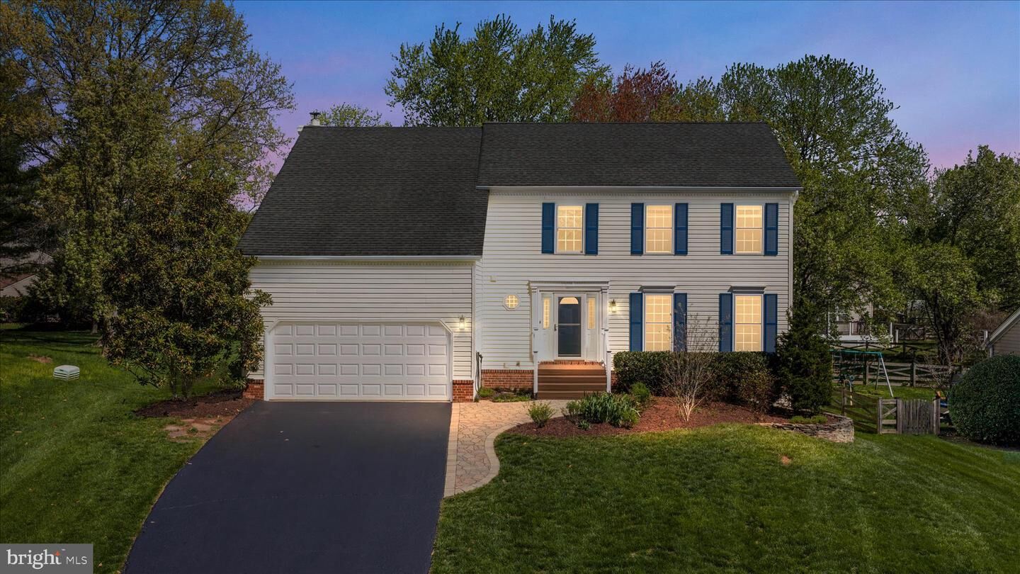 Property Photo:  13132 Thornapple Place  VA 20171 