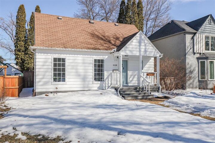 Property Photo:  448 Ash Street  MB R3N 0R2 