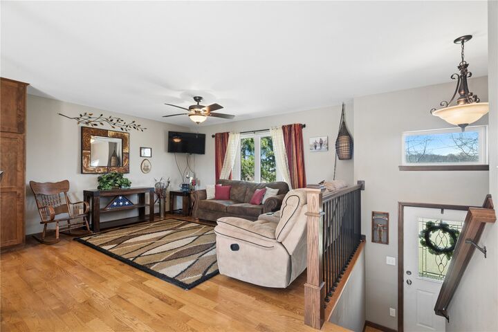 Property Photo: 2425 Kenway Boulevard SW IA 52404