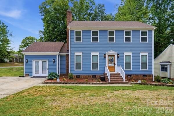Property Photo: 2501 Olde Whitehall Road NC 28273