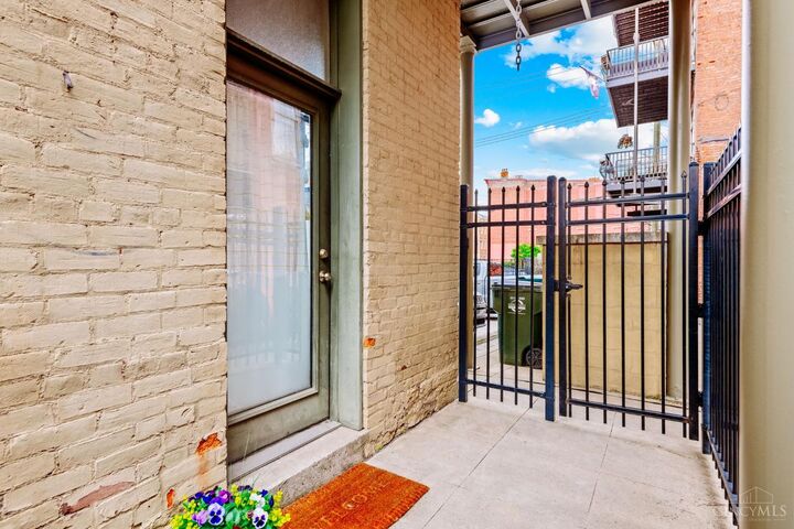Property Photo:  1222 Republic Street  OH 45202 