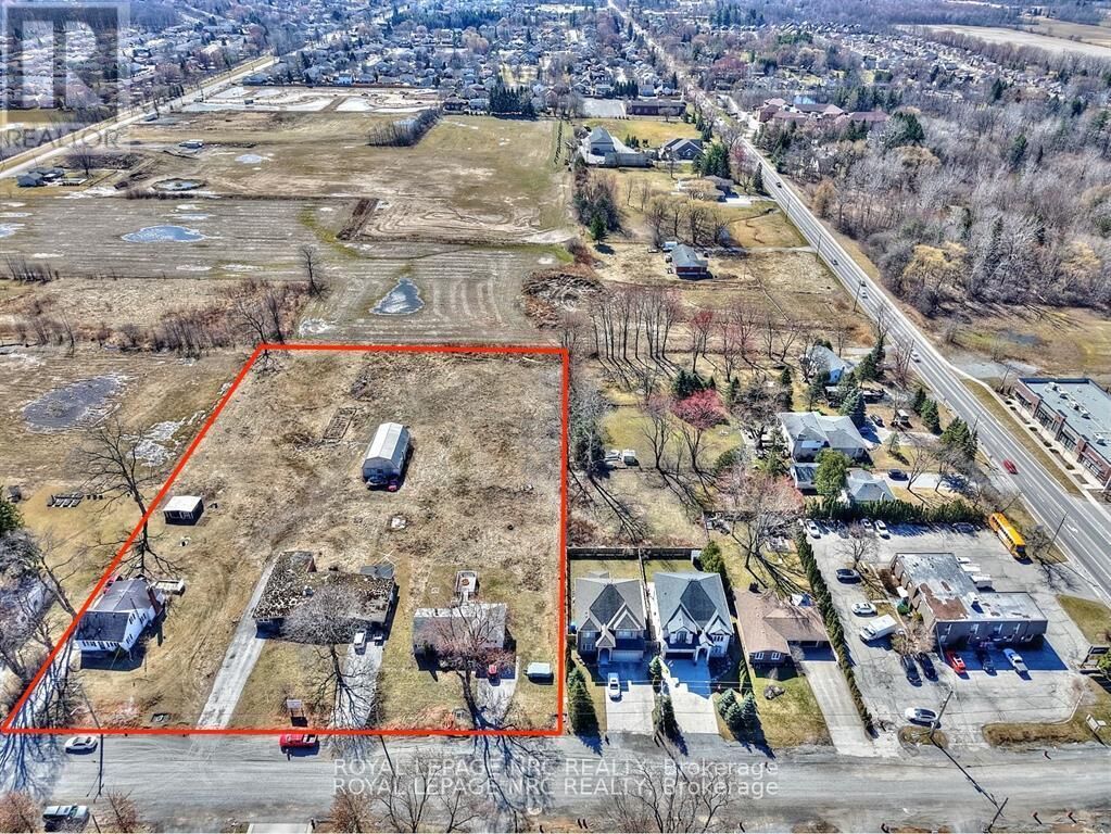 Property Photo:  743 Quaker Road  ON L3C 3H3 