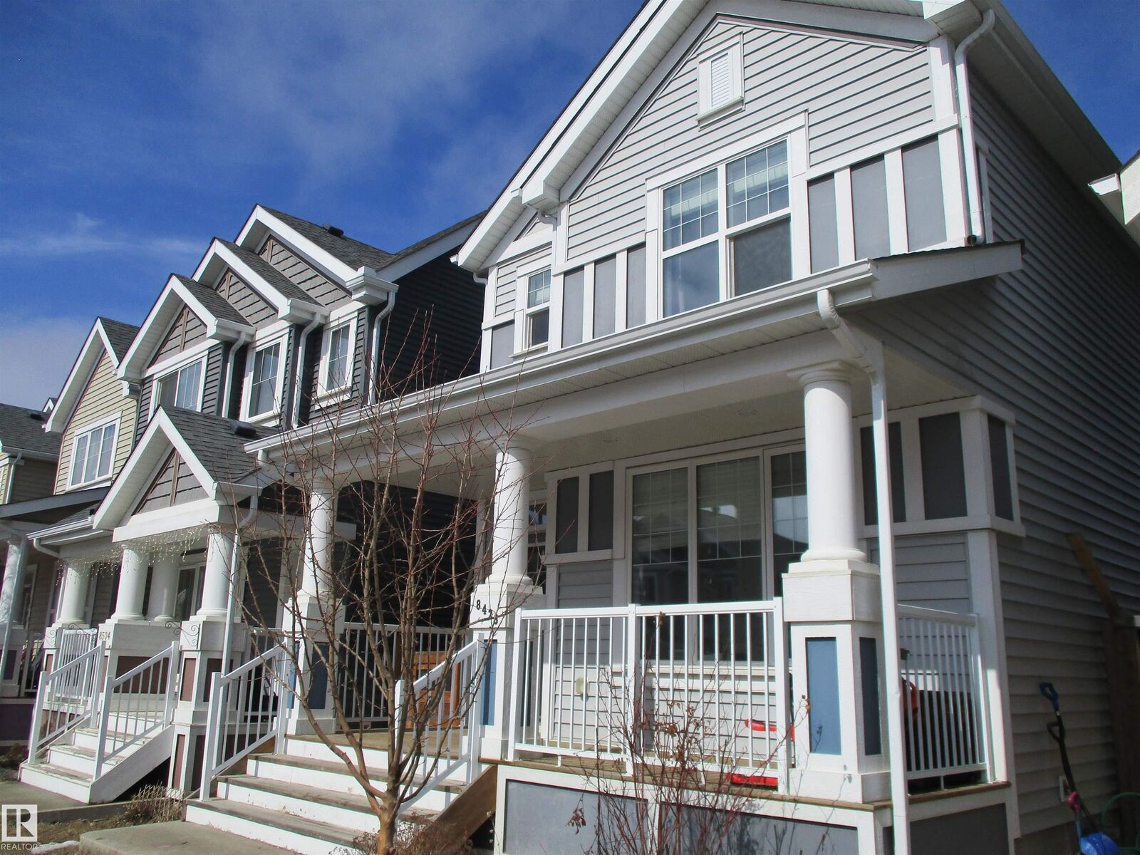 Property Photo:  8428 24 Avenue SW  AB T6X 2G1 