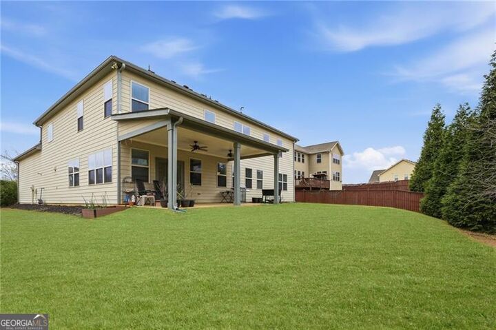 Property Photo:  625 Camden Park Place  GA 30004 