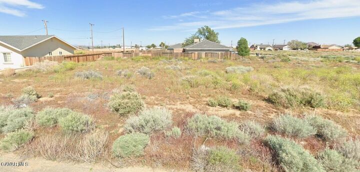 Property Photo:  7901 Kalmia Avenue  CA 93505 