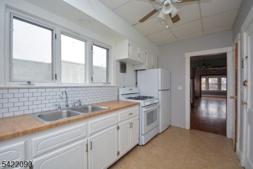 Property Photo:  308 Hoboken Rd 2  NJ 07073 
