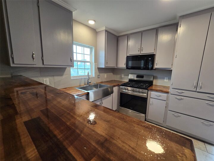 Property Photo:  19736 Dunbar Avenue  TX 77338 