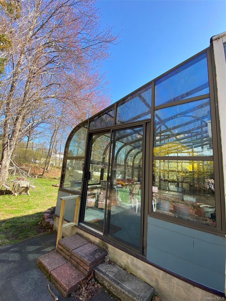 Property Photo:  315 Manor Boulevard  NY 10965 