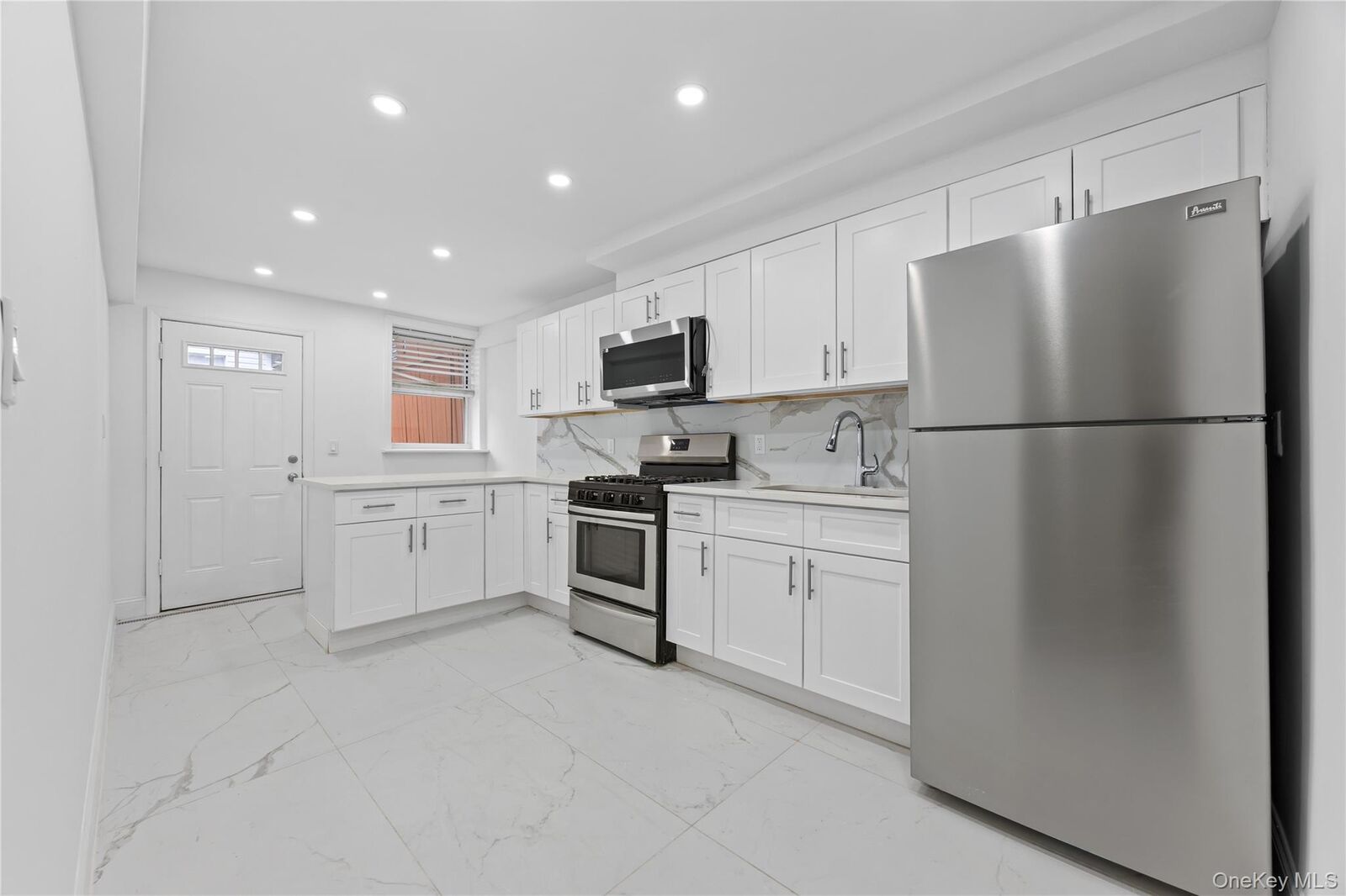 Property Photo: 3121 Mickle Avenue NY 10469