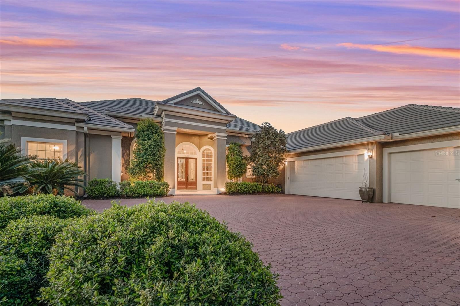Property Photo: 3138 Winding Pine Trail FL 32779