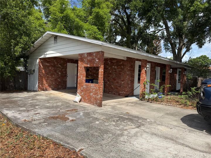 Property Photo:  415 S Tangerine Court  FL 33839 