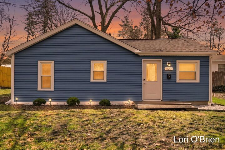 Property Photo:  1503 Bradford Street NE  MI 49503 