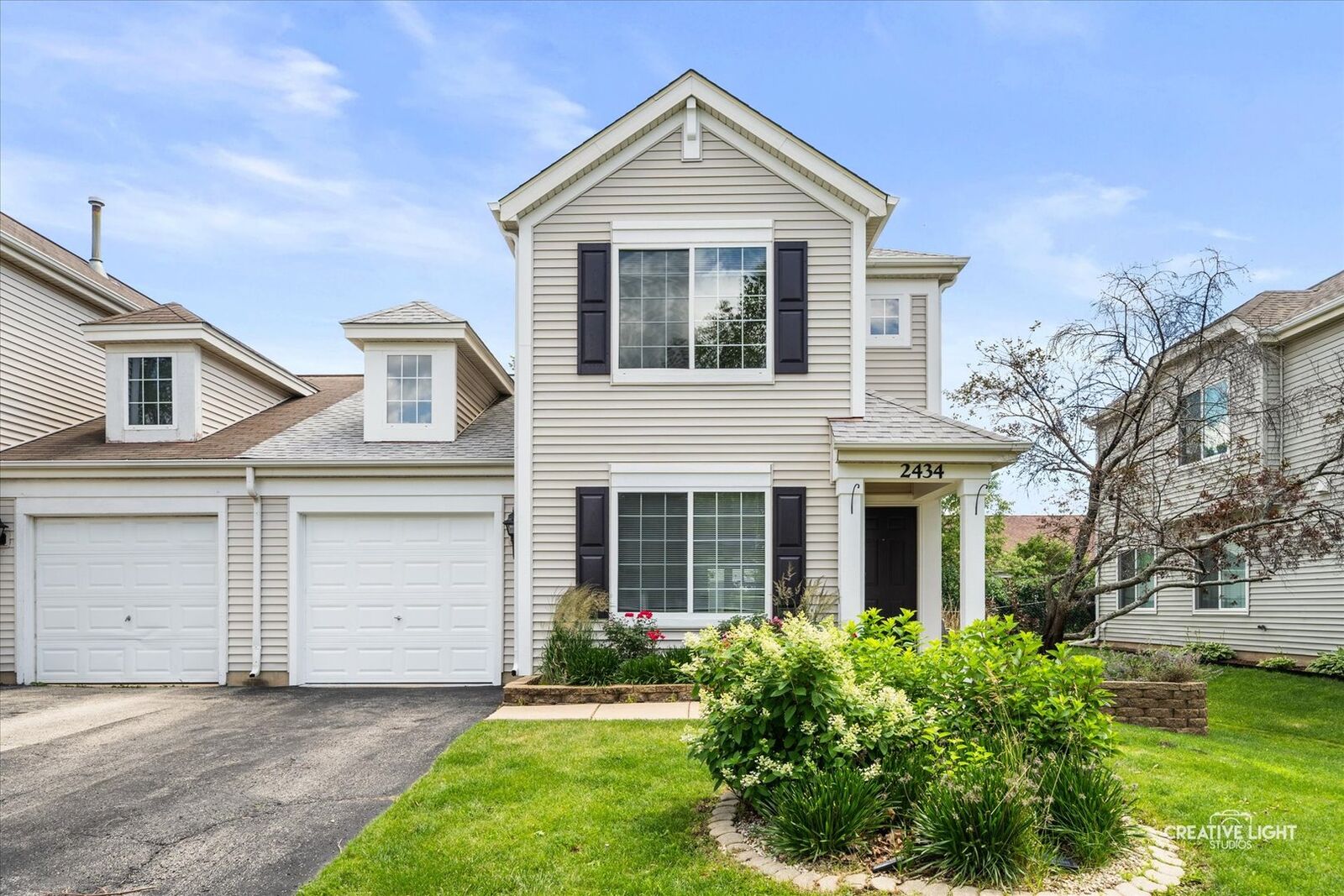 Property Photo: 2434 Roxbury Lane IL 60538