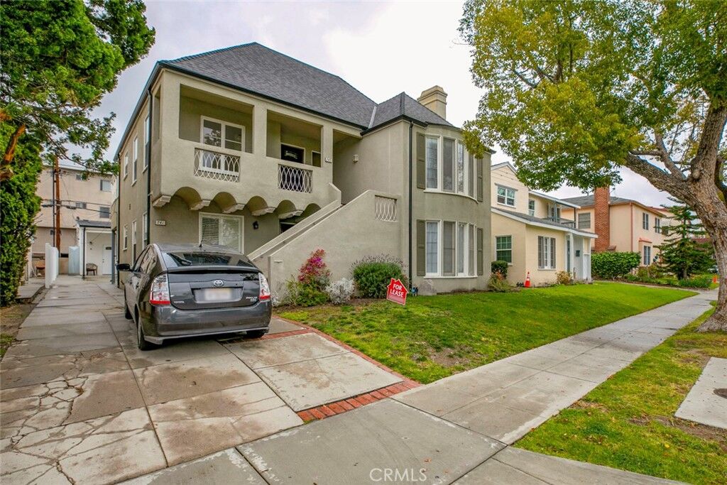 Property Photo:  741 E Doran Street B  CA 91206 