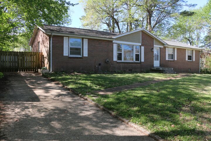 Property Photo: 116 Delaware Dr TN 37042