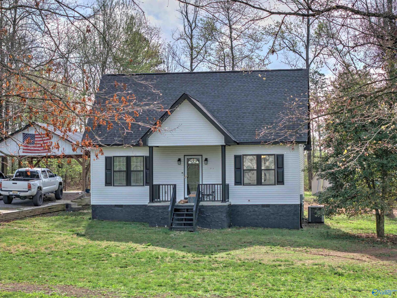 Property Photo:  12966 Alabama Highway 75  AL 35978 