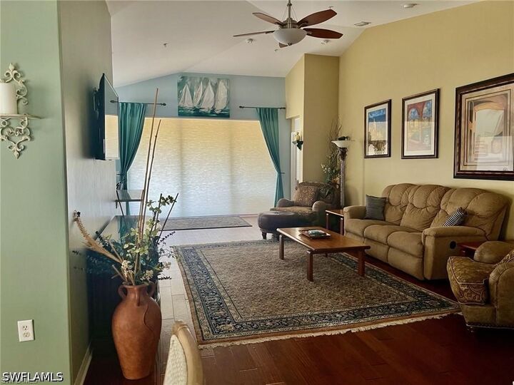 Property Photo:  1405 Tiffany Lane 1408  FL 34105 