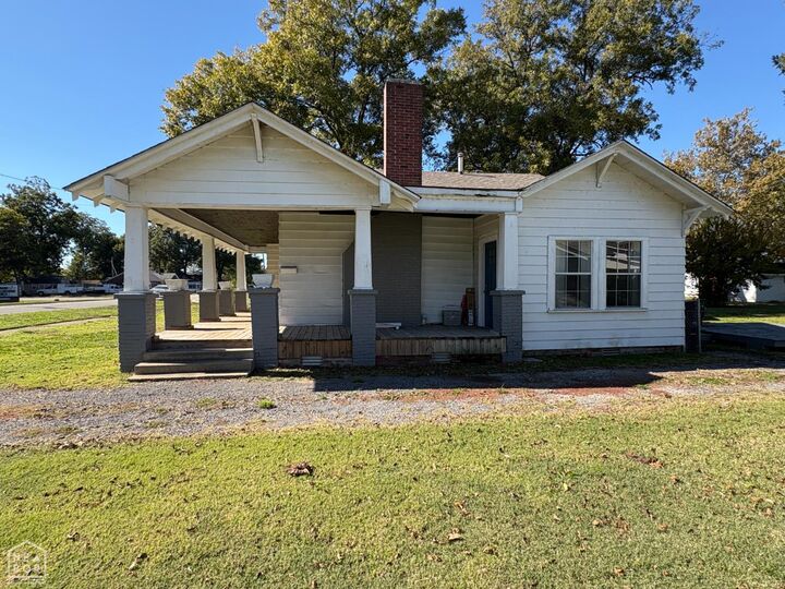 Property Photo:  514 W Main Street  AR 72472 