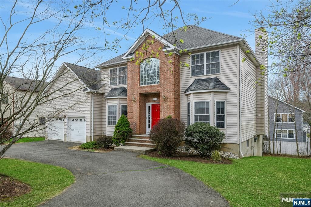 Property Photo:  123 Livingston Avenue  NJ 07039 