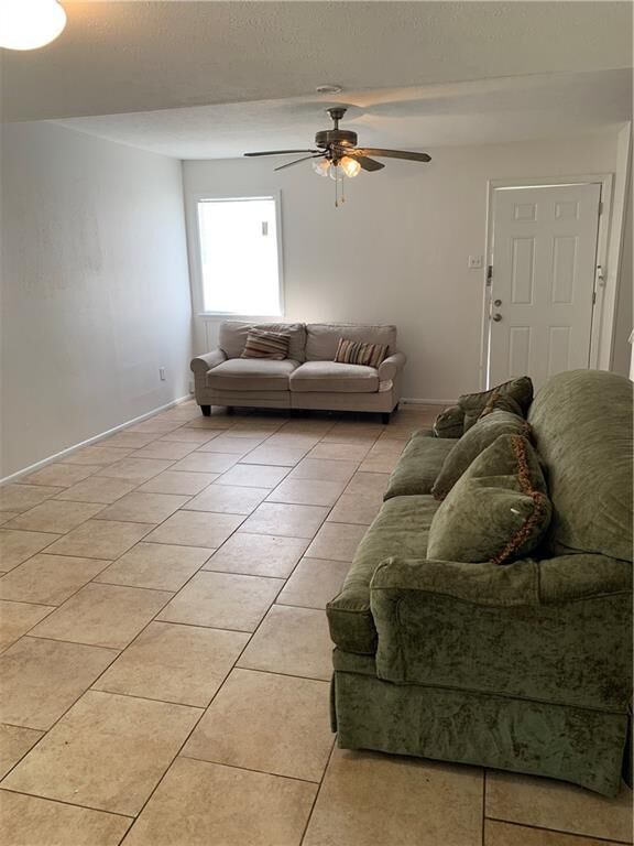 Property Photo: 2111 Emerson Street LA 70056
