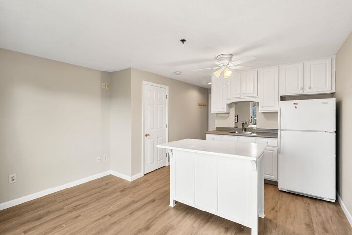 Property Photo:  550 Winnacunnet Road  NH 03842 