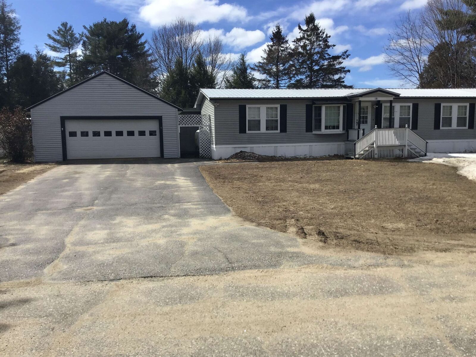 Property Photo: 5 Brookside Drive NH 03264