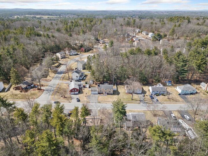 Property Photo:  10 Hampton Drive  NH 03063 