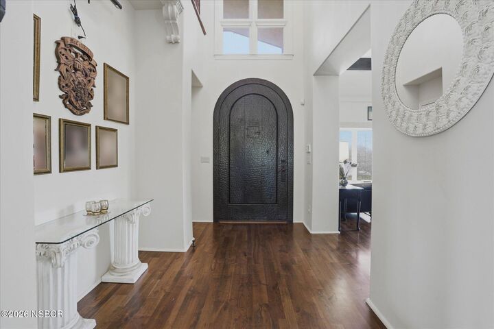 Property Photo:  6048 Quail Court  CA 93455 