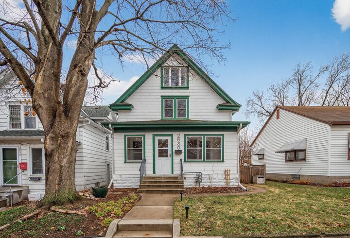 Property Photo: 2530 Buchanan Street NE MN 55418