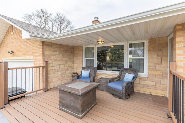 Property Photo:  16 Elmwood Drive  IA 51034 