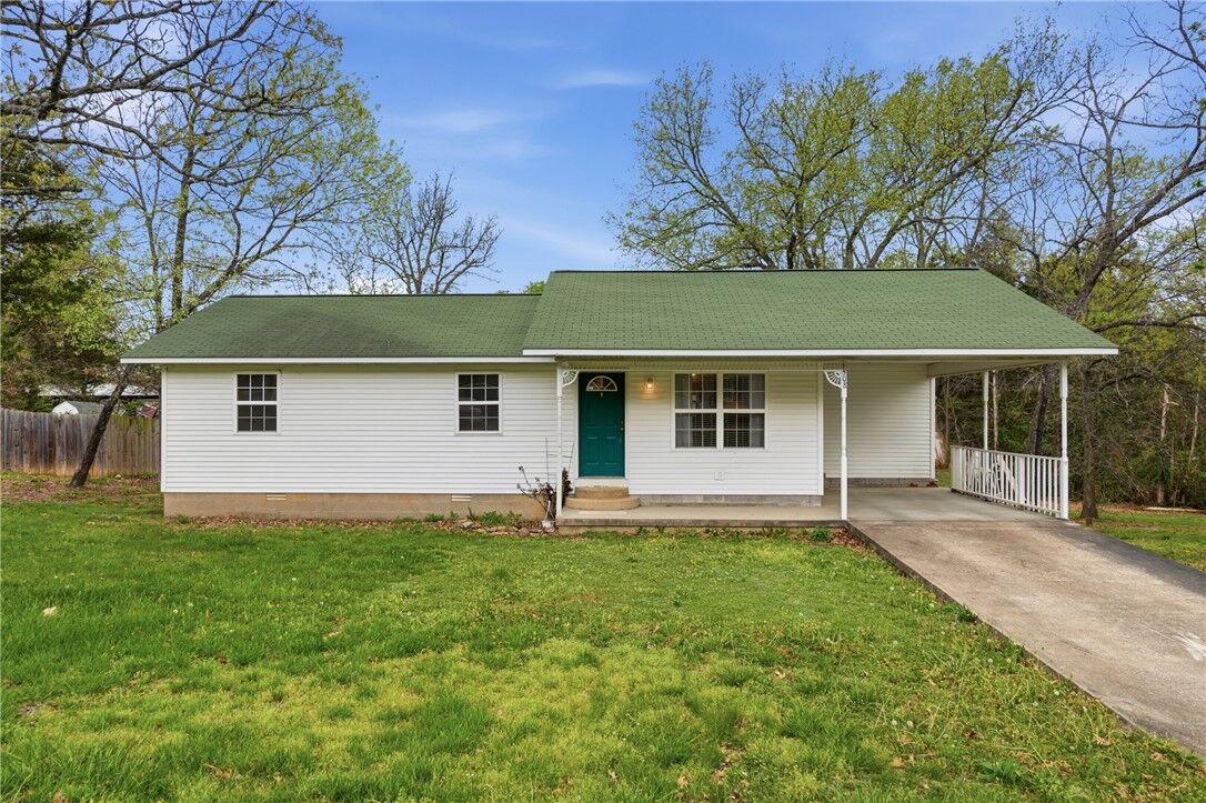 Property Photo:  1508 Janet Street  AR 72616 